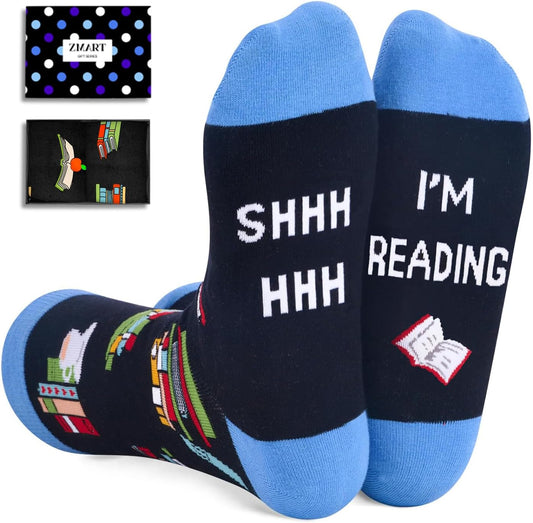 Soft, cushy socks for ladies and teens who like reading. Standard Sizing: 6–12 and 8–13 widths Color scheme: blue rims set off a black base.