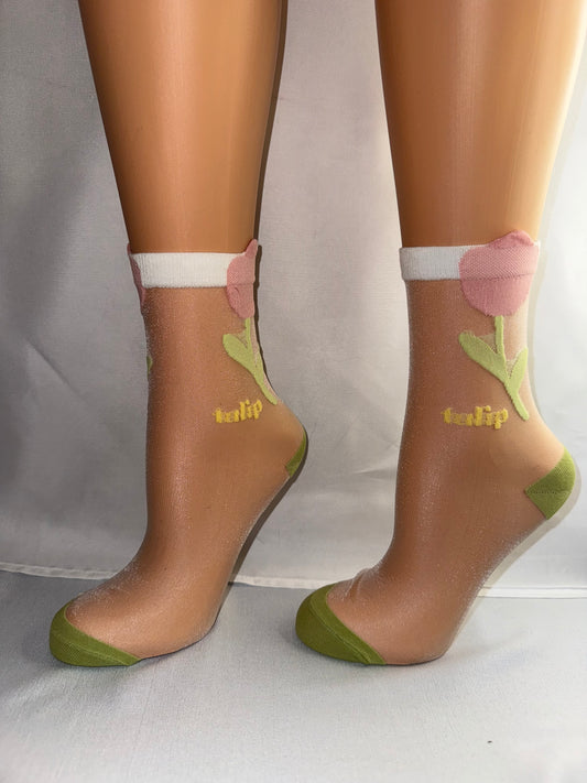 Turn heads with our Women’s and Teen Girls' Sheer Mesh Ankle Socks , shoes size 5-8.