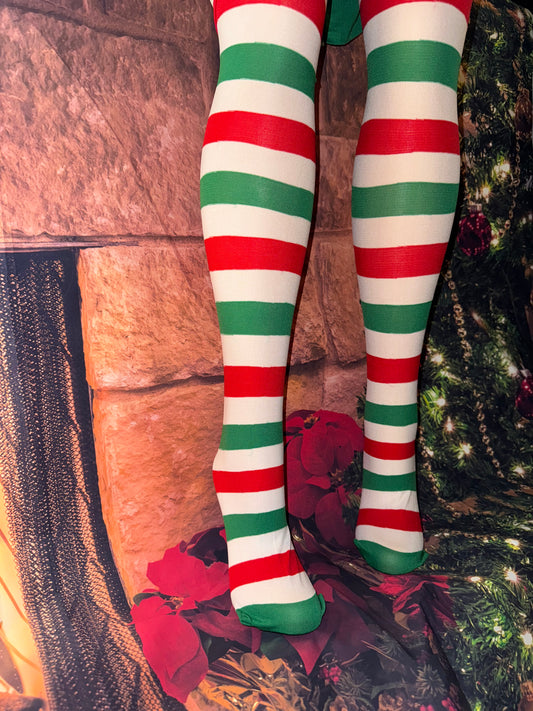 Celebrate the season in style and comfort with these must-have holiday pantyhose.