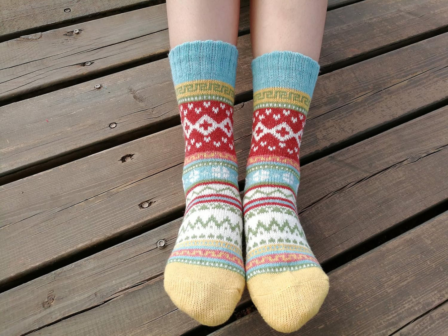  Wool socks, five pairs, for teens and women. Striped pattern; universal sizing, Color: Multicolor striped.