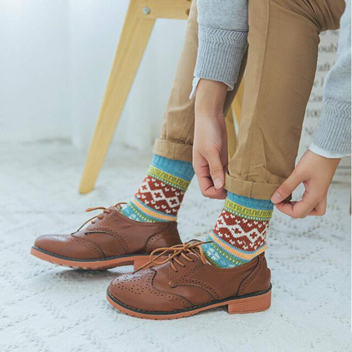  Wool socks, five pairs, for teens and women. Striped pattern; universal sizing, Color: Multicolor striped.